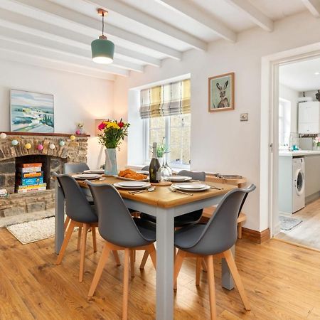 סאונדרספוט Ivydene - Beautiful Cottage, Stone Throw From Beach, Wonderful Sea Views מראה חיצוני תמונה